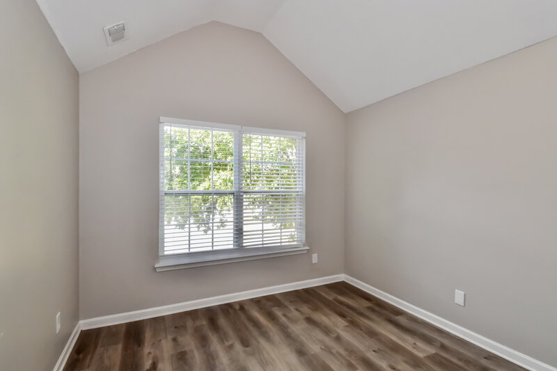 2,030/Mo, 5853 Little River Rd College Park, GA 30349 Bedroom View 4