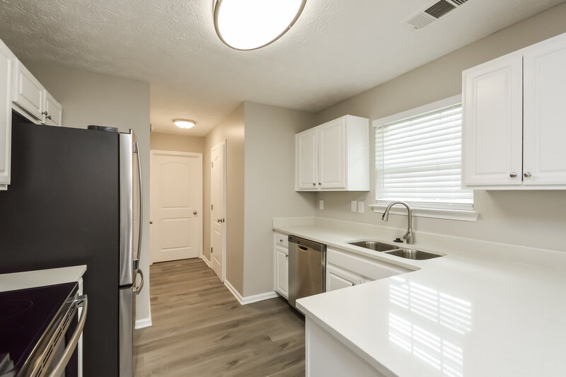 3,180/Mo, 2503 Brookgate Way Ellenwood, GA 30294 Kitchen View