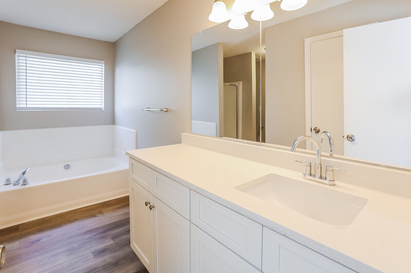 1,925/Mo, 3455 Clare Cottage Trce SW Marietta, GA 30008 Main Bathroom View