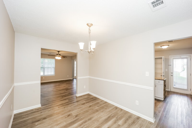 2,215/Mo, 2724 Live Oak Trl Atlanta, GA 30349 Dining Room View