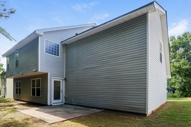 2,215/Mo, 2724 Live Oak Trl Atlanta, GA 30349 Rear View