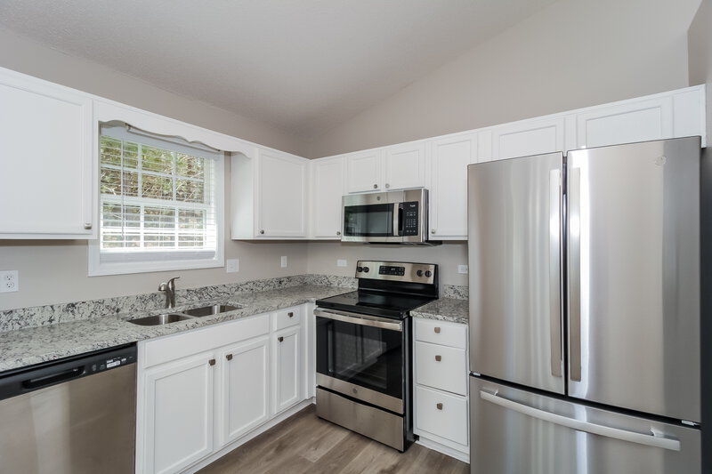 1,565/Mo, 317 Gun Range Rd Dallas, GA 30132 Kitchen View