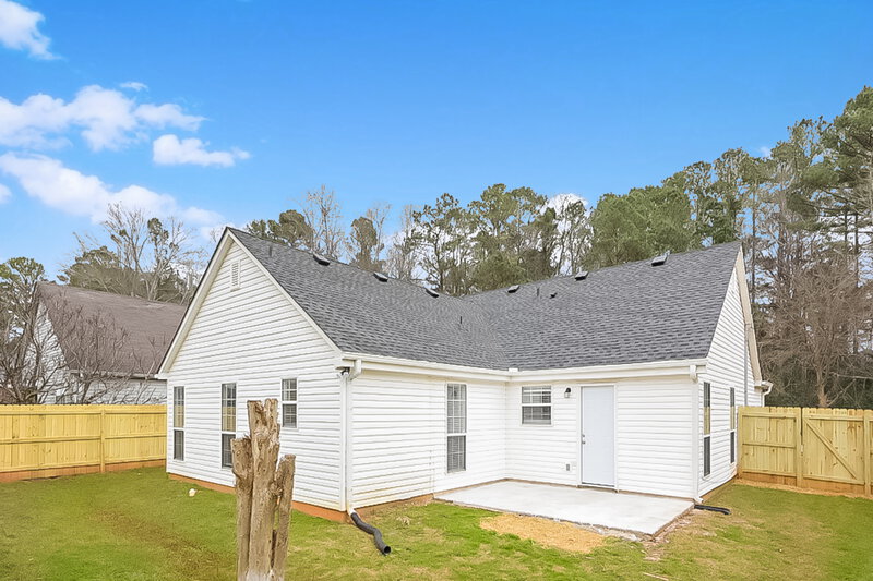 1,860/Mo, 7731 Tara Rd Jonesboro, GA 30236 Rear View