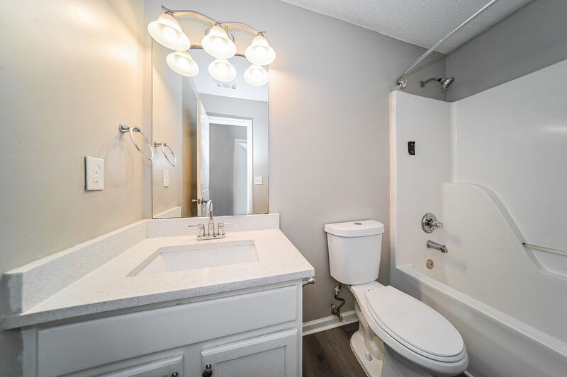 2,465/Mo, 6243 Sayler Park Lithonia, GA 30058 Bathroom View