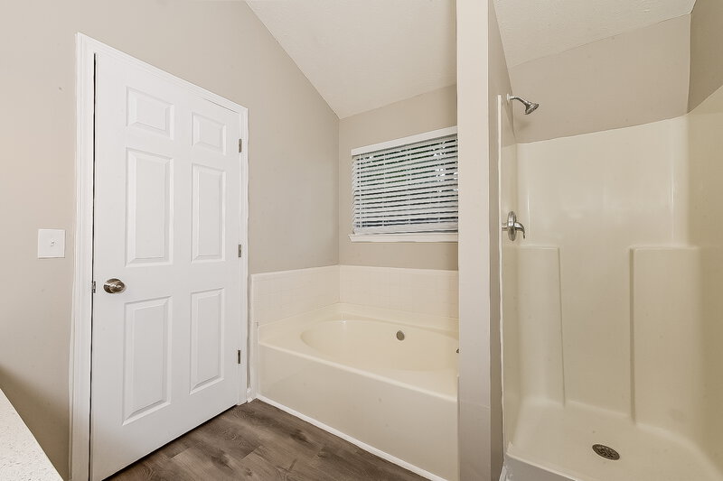 1,935/Mo, 9565 Canvasback Ct Jonesboro, GA 30238 Main Bathroom View 2