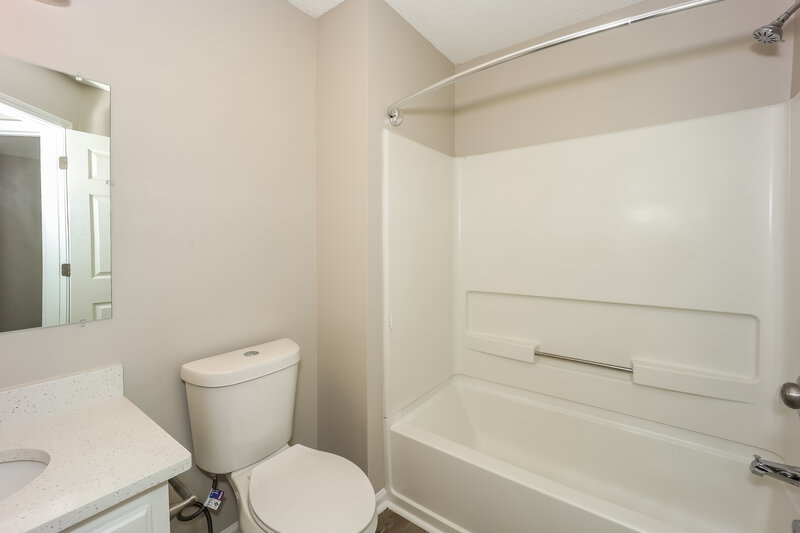 2,015/Mo, 1072 Wynnbrook Ln Jonesboro, GA 30238 Bathroom View