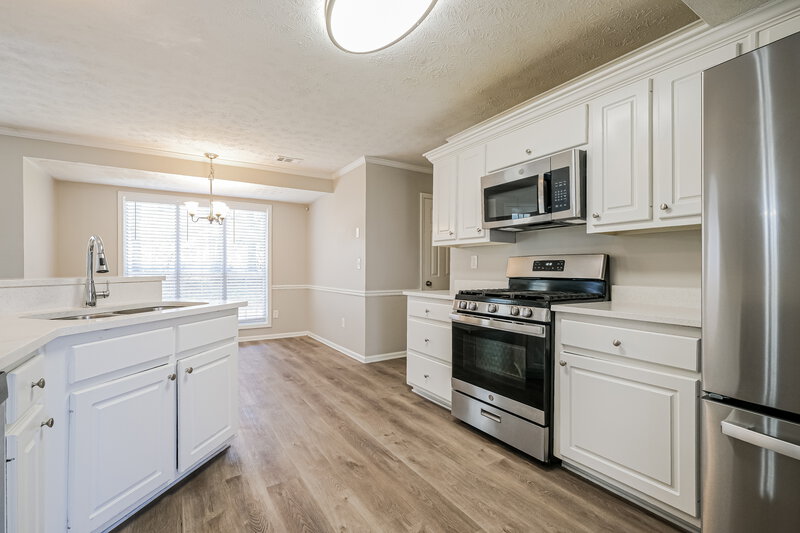 2,570/Mo, 1370 Ox Bridge Way Lawrenceville, GA 30043 Kitchen View 2
