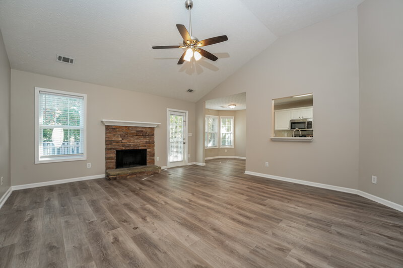 1,895/Mo, 725 Loblolly Ln Winder, GA 30680 Living Room View
