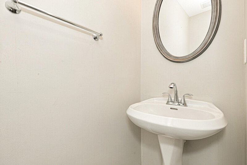 2,135/Mo, 1137 Bowlin Dr Locust Grove, GA 30248 Bathroom View 2