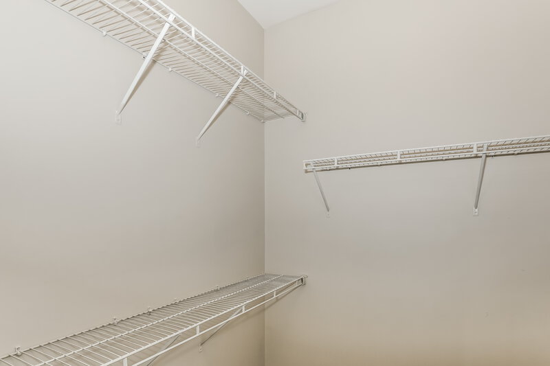 2,100/Mo, 165 Spring Cir Senoia, GA 30276 Walk In Closet View