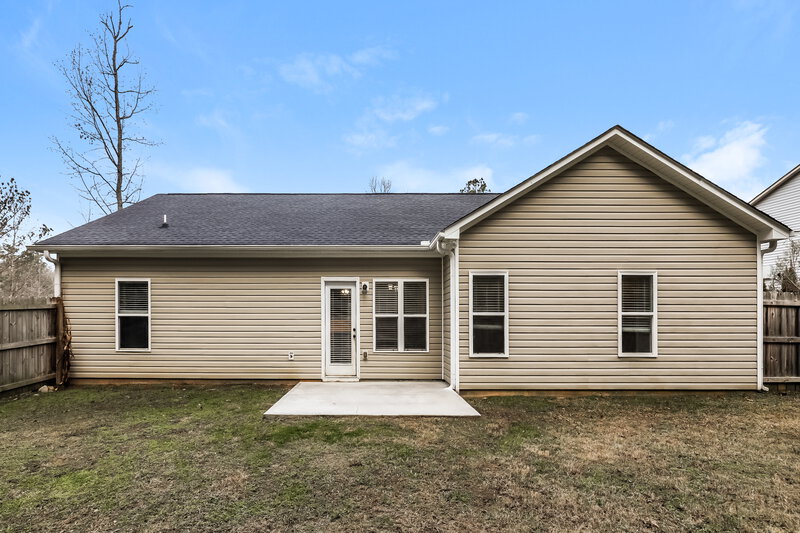 2,100/Mo, 165 Spring Cir Senoia, GA 30276 Rear View
