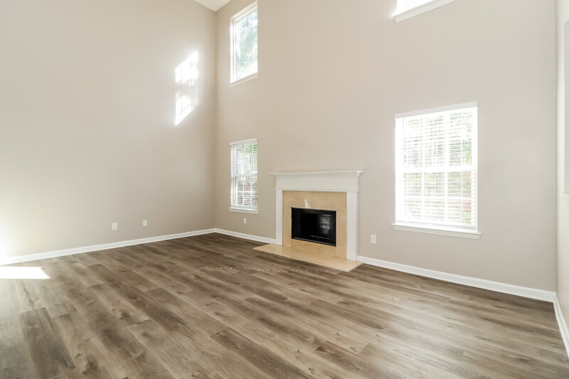 2,605/Mo, 7023 Red Maple Ln Lithonia, GA 30058 Living Room View 2