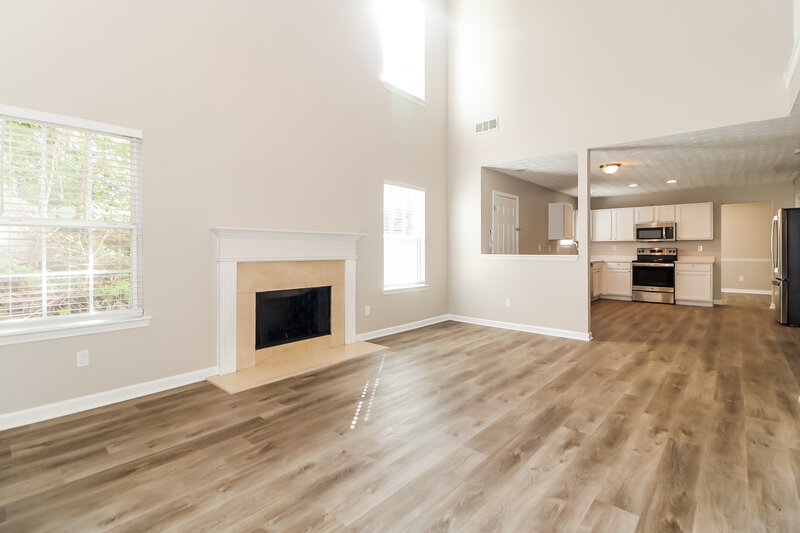 2,605/Mo, 7023 Red Maple Ln Lithonia, GA 30058 Living Room View 3