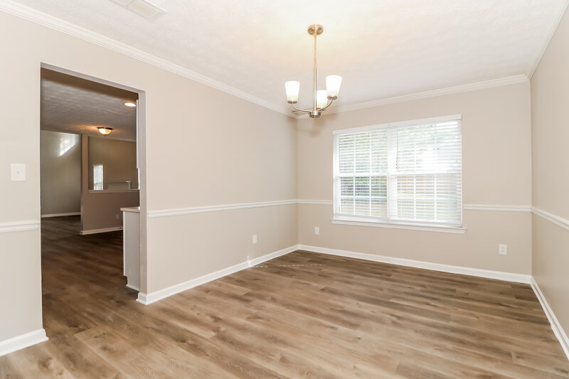 2,270/Mo, 7023 Red Maple Ln Lithonia, GA 30058 Dining Room View 3