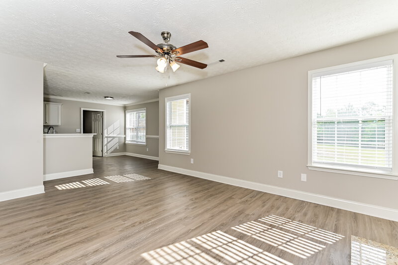 3,020/Mo, 130 Bridgemill Dr Hampton, GA 30228 Living Room View 2