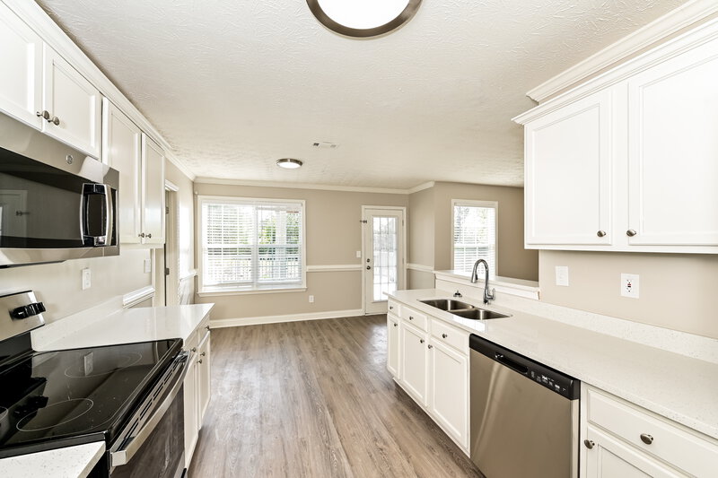 3,020/Mo, 130 Bridgemill Dr Hampton, GA 30228 Kitchen View