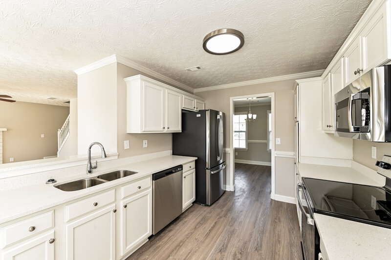 3,020/Mo, 130 Bridgemill Dr Hampton, GA 30228 Kitchen View 2