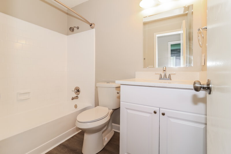 2,025/Mo, 876 Highland Ter NE Marietta, GA 30066 Bathroom View