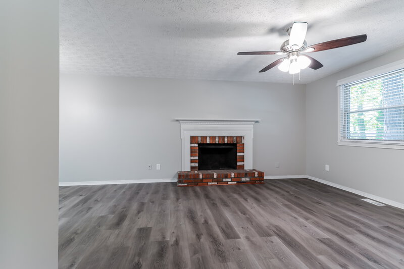 2,215/Mo, 5099 Stone Trce Stone Mountain, GA 30083 Living Room View