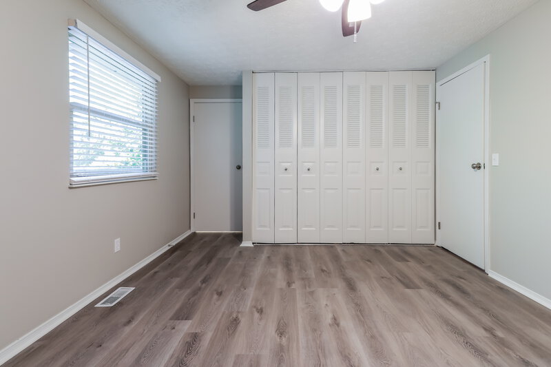 2,215/Mo, 5099 Stone Trce Stone Mountain, GA 30083 Main Bedroom View