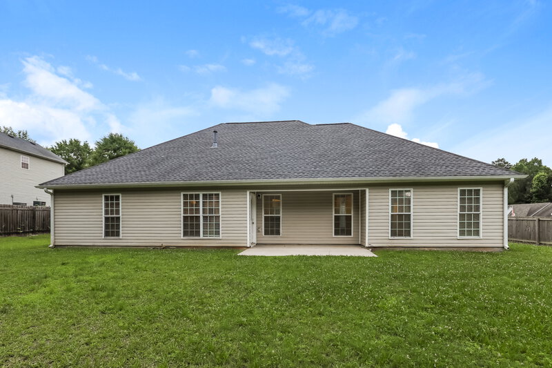 2,510/Mo, 5567 Katherine Village Dr Ellenwood, GA 30294 Rear View