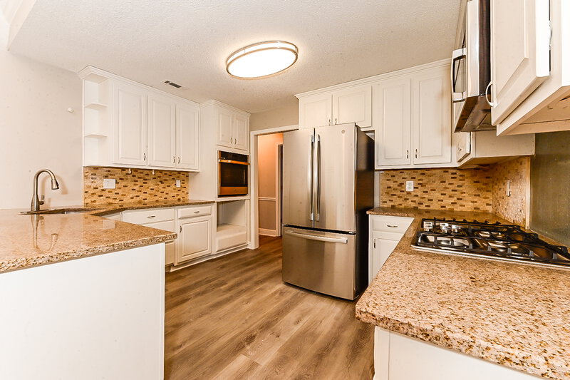 2,440/Mo, 236 Acadian Way Stockbridge, GA 30281 Kitchen View