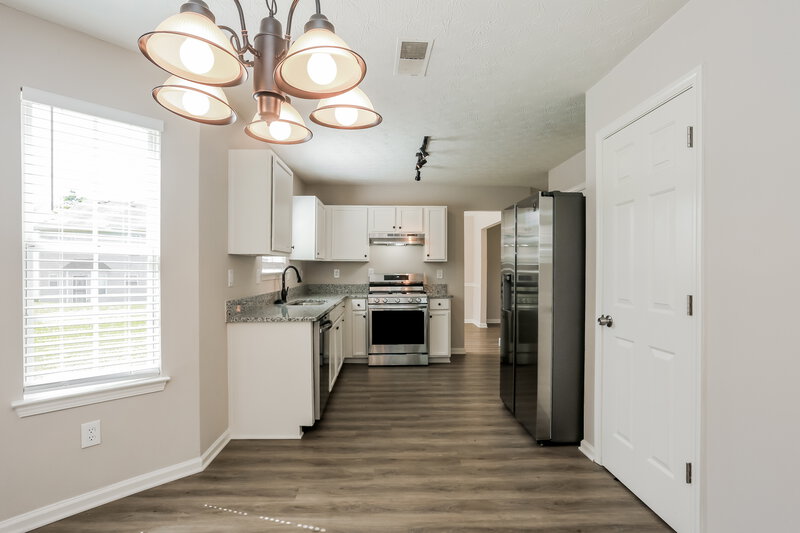 1,990/Mo, 1413 Cater Ct Riverdale, GA 30296 Dining Room View 2