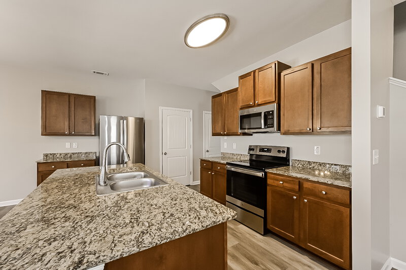 2,140/Mo, 2901 South Hills Riverdale, GA 30296 Kitchen View