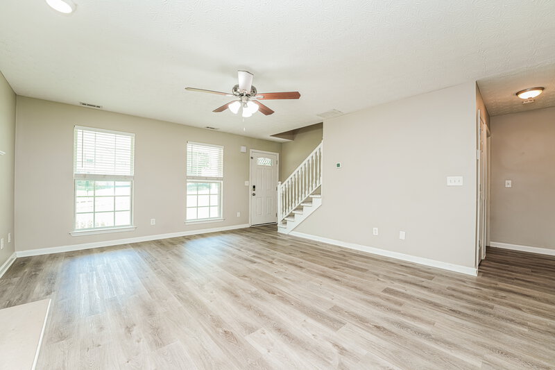 2,095/Mo, 9295 Tara Dr Sw Covington, GA 30014 Living Room View 2