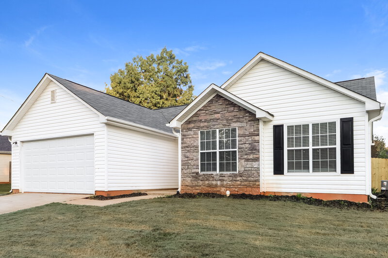 1,870/Mo, 315 Kelly's Walk Locust Grove, GA 30248 Front View
