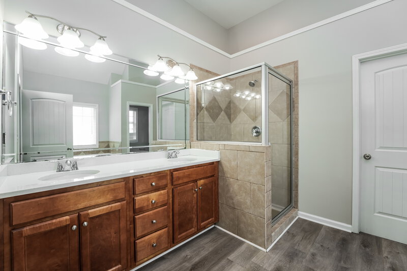 3,360/Mo, 2054 Jessica Way Conyers, GA 30012 Main Bathroom View