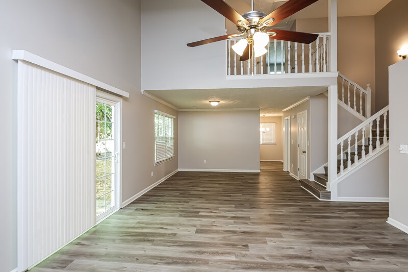 1,875/Mo, 4777 Palmetto Place NW Acworth, GA 30102 Living Room View 2