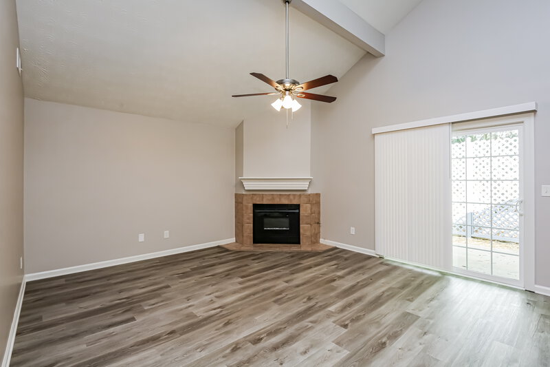 1,875/Mo, 4777 Palmetto Place NW Acworth, GA 30102 Living Room View 4