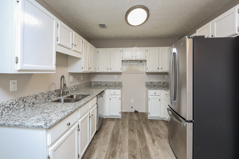 1,875/Mo, 4777 Palmetto Place NW Acworth, GA 30102 Kitchen View