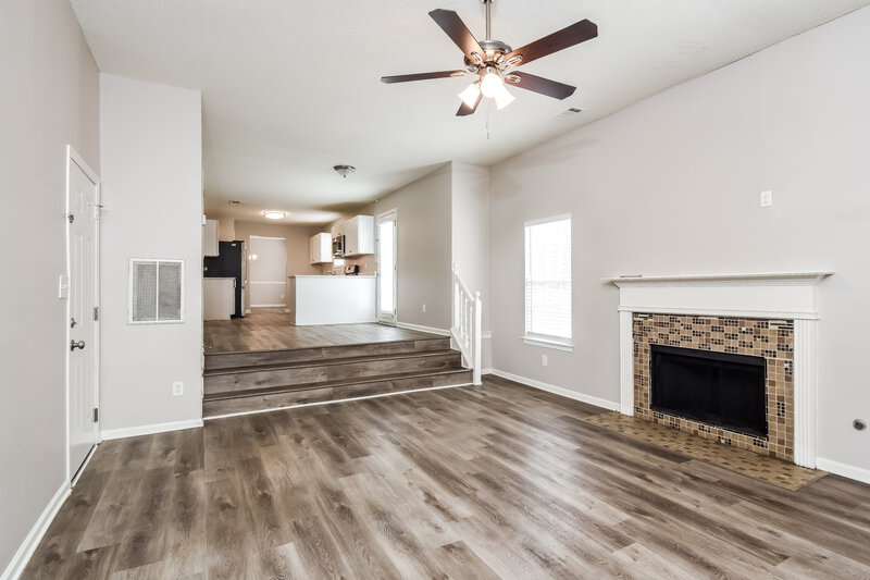 2,480/Mo, 3063 Lonetree Point Douglasville, GA 30135 Living Room View 2