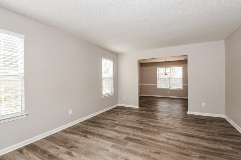 2,480/Mo, 3063 Lonetree Point Douglasville, GA 30135 Family Room View 2