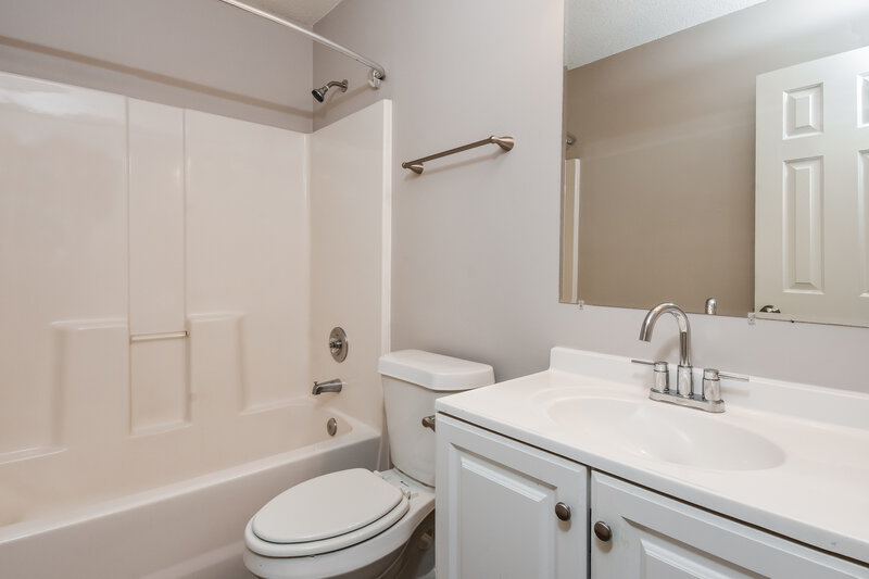 2,480/Mo, 3063 Lonetree Point Douglasville, GA 30135 Bathroom View