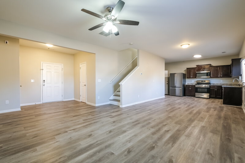 2,350/Mo, 531 Dianne Ct Winder, GA 30680 Living Room View 2