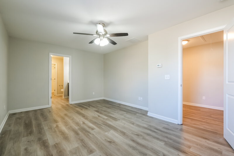 2,350/Mo, 531 Dianne Ct Winder, GA 30680 Main Bedroom View