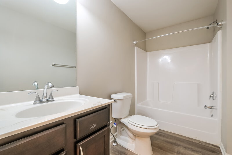 2,350/Mo, 531 Dianne Ct Winder, GA 30680 Bathroom View