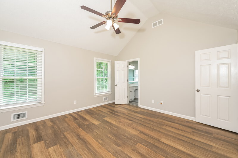 2,450/Mo, 1070 Hunters Creek Court Lawrenceville, GA 30043 Main Bedroom View
