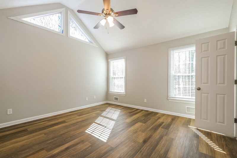 2,200/Mo, 1070 Hunters Creek Court Lawrenceville, GA 30043 Main Bedroom View