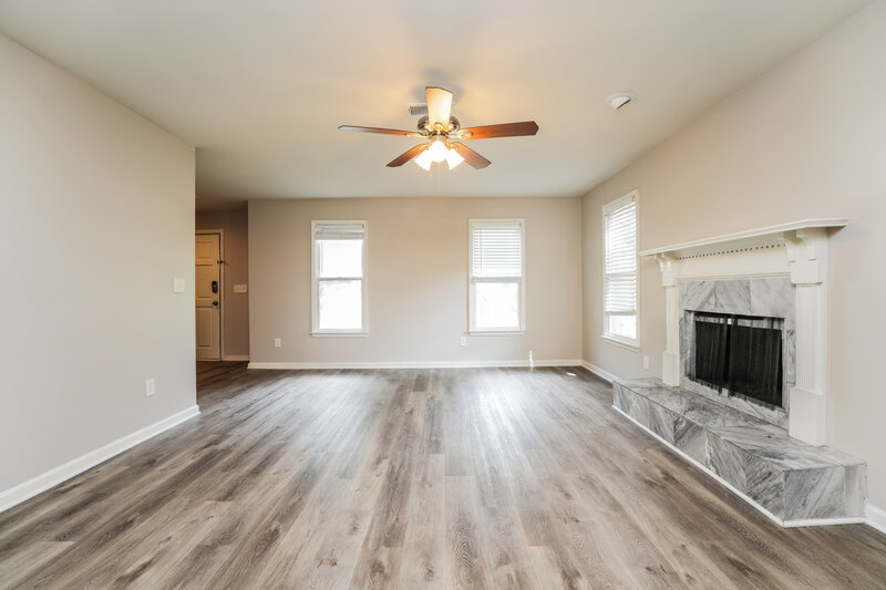 3,050/Mo, 3280 Pond Ridge Trl Snellville, GA 30078 Living Room View 2