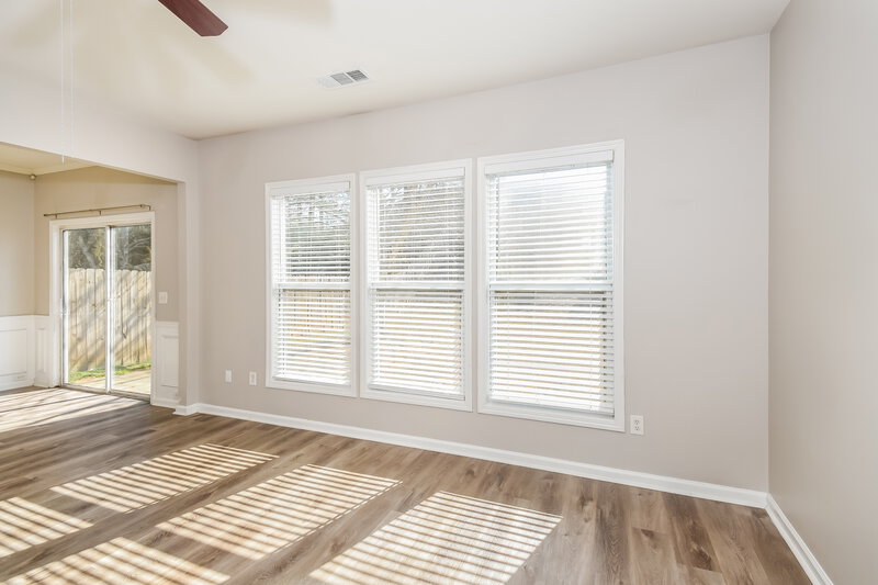 2,285/Mo, 3985 Abernathy Farm Way Acworth, GA 30101 Living Room View