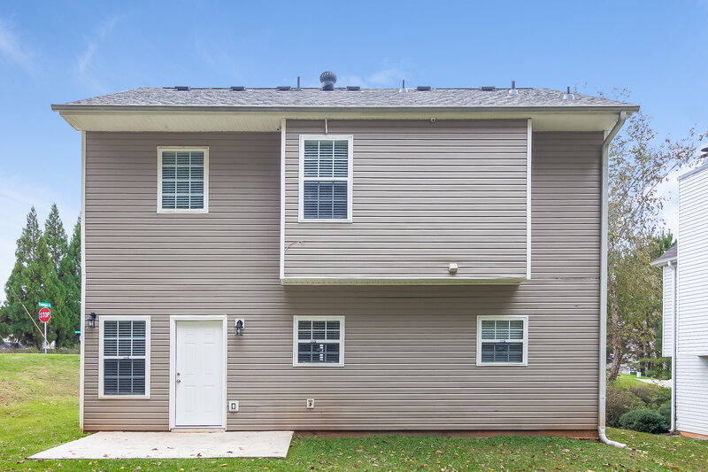 1,945/Mo, 4114 Robin Circle College Park, GA 30349 Rear View