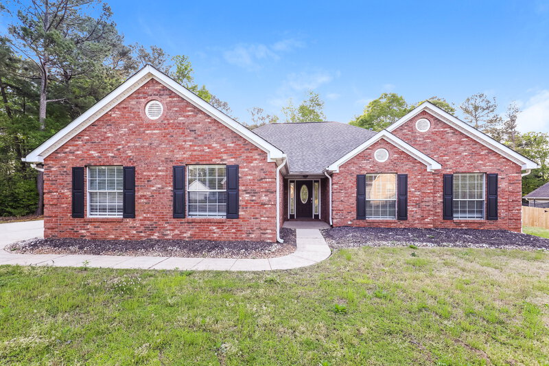 2,400/Mo, 5 Arbor Cove Dr Stockbridge, GA 30281 External View