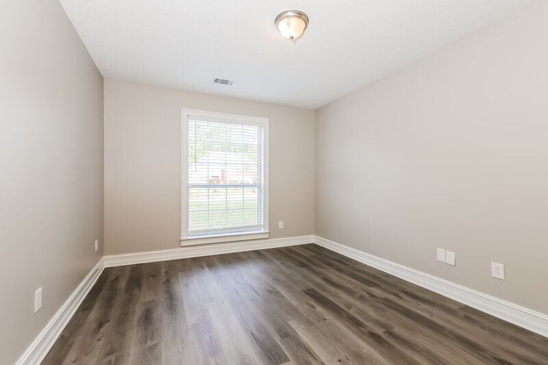 2,400/Mo, 5 Arbor Cove Dr Stockbridge, GA 30281 Bedroom View