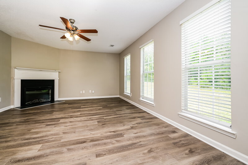 2,300/Mo, 5456 Vanity Joys Ln Ellenwood, GA 30294 Living Room View 2