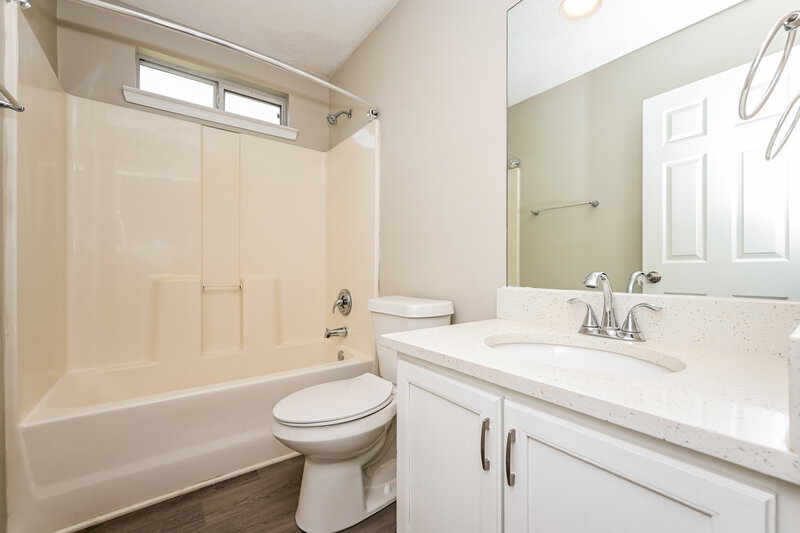 2,300/Mo, 5456 Vanity Joys Ln Ellenwood, GA 30294 Bathroom View