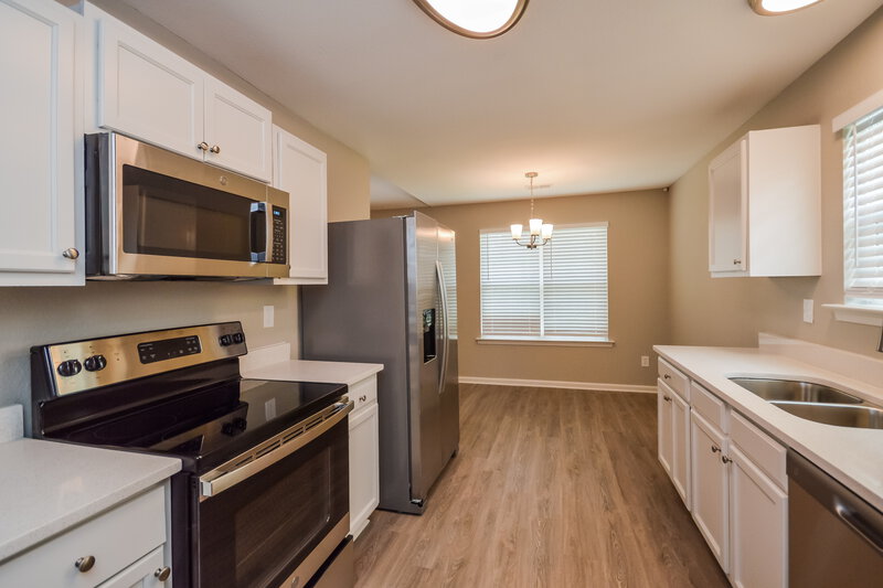 1,795/Mo, 150 Creek Way Covington, GA 30016 Kitchen View 2